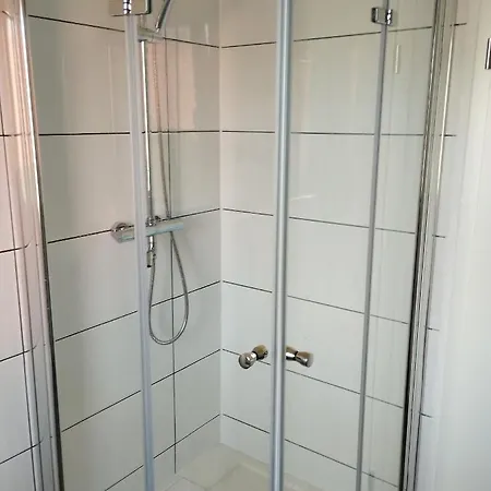 Appartement 4 Personen - Zimmer In Wohnung, Zentral, Ruhig, Modern Lubbecke Esterno foto