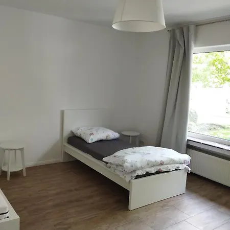 Appartement 4 Personen - Zimmer In Wohnung, Zentral, Ruhig, Modern Lubbecke Esterno foto