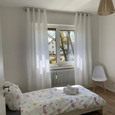 Appartement 4 Personen - Zimmer In Wohnung, Zentral, Ruhig, Modern Lubbecke Esterno foto
