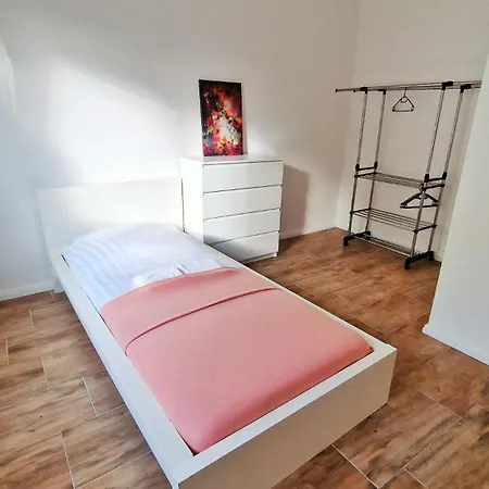 Appartement 4 Personen - Zimmer In Wohnung, Zentral, Ruhig, Modern Lubbecke Esterno foto