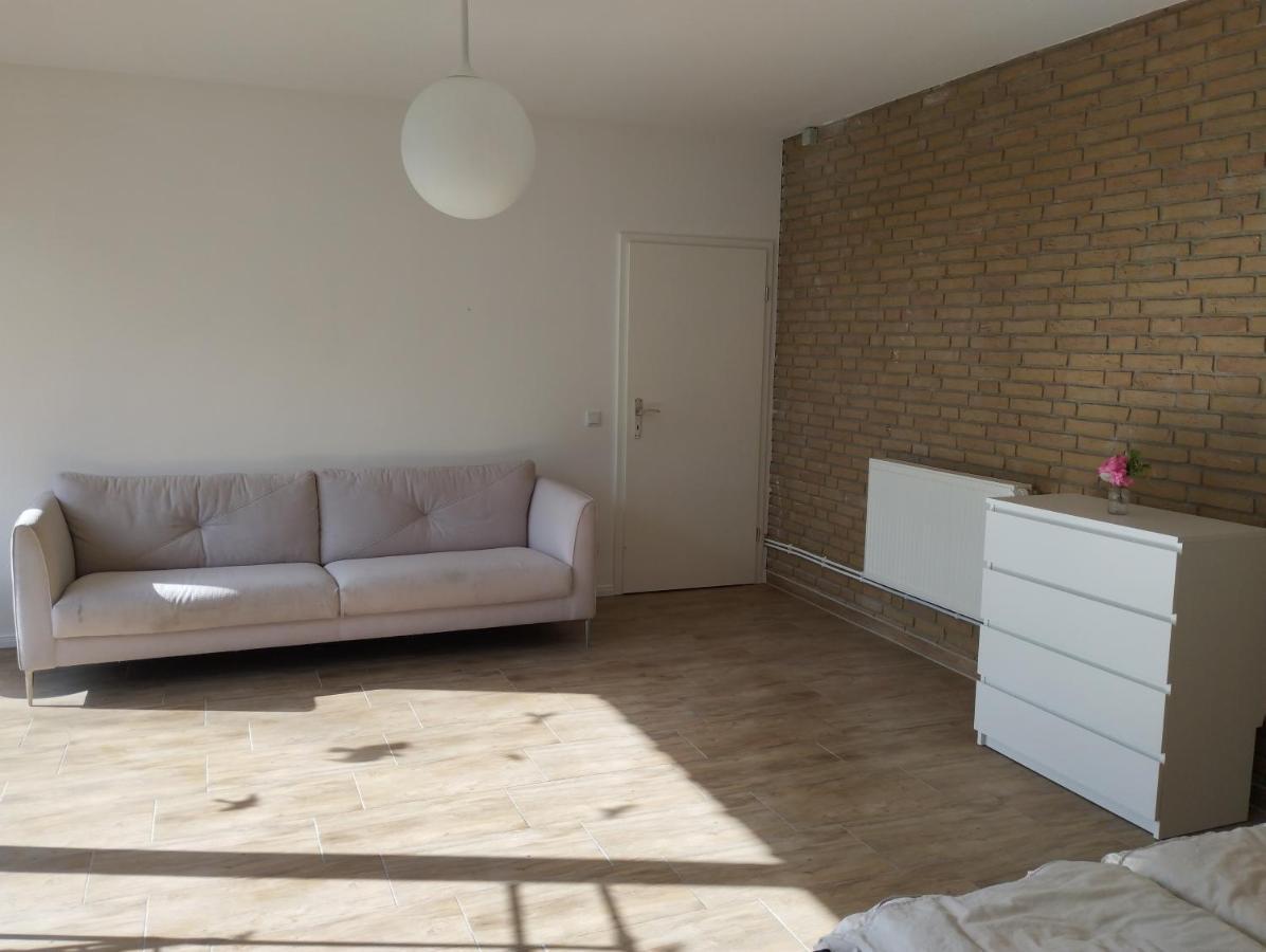 4 Personen - In Wohnung, Zentral, Ruhig, Modern Apartment *